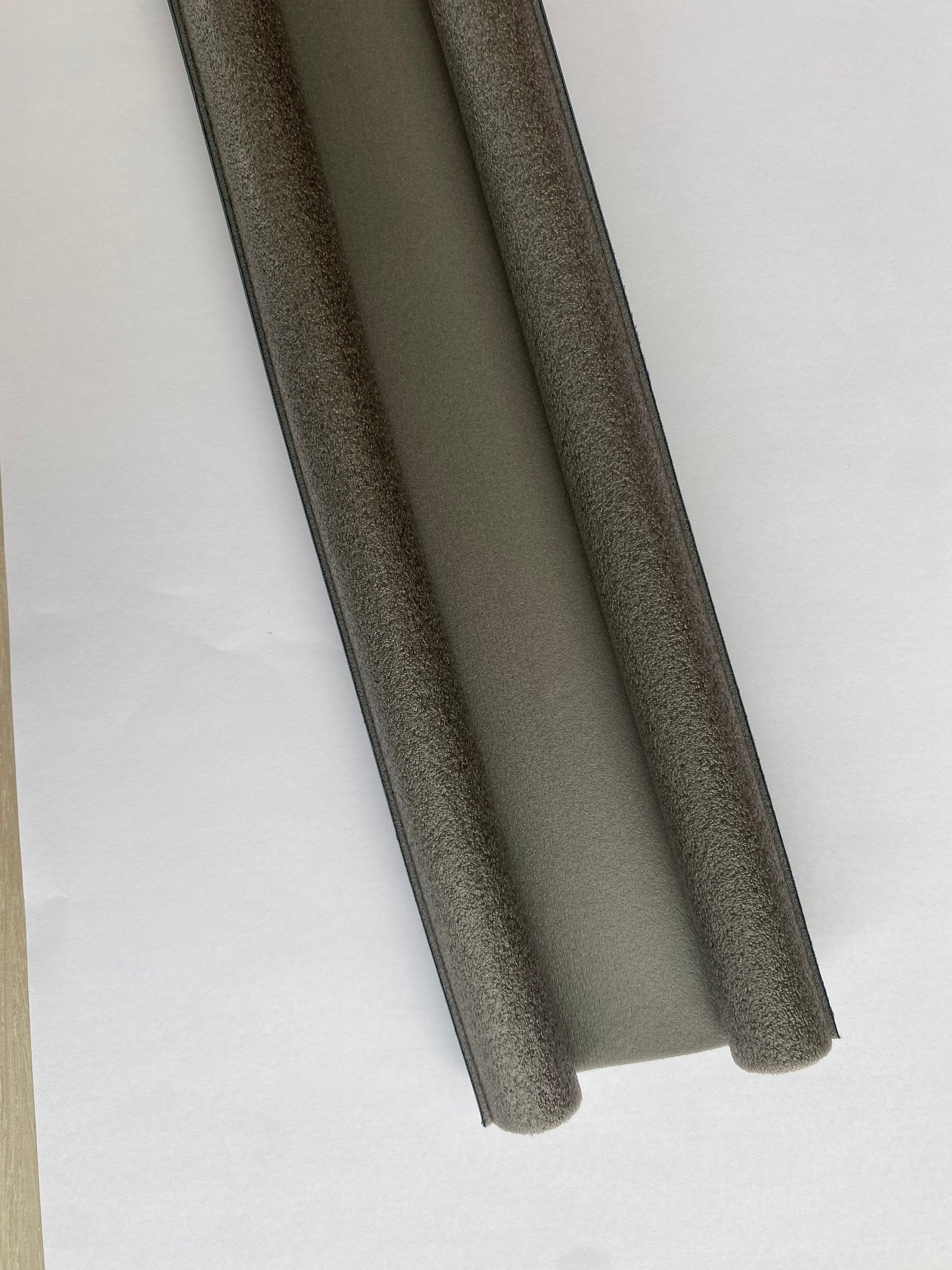 Goedkope deur isolatie