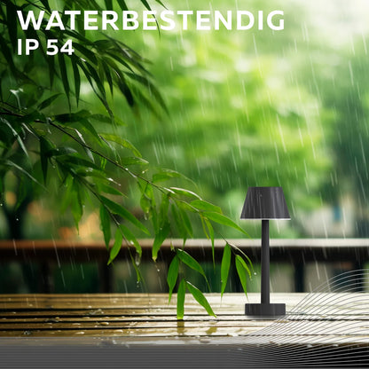 Waterbestendige tafellamp in regen