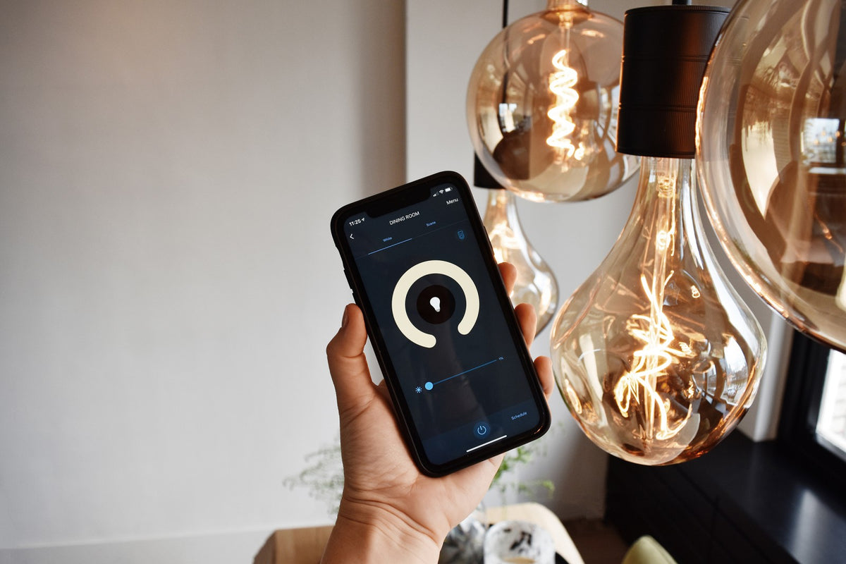 Calex Slimme LED Lamp XXL - 20cm - E27 - Smart Lichtbron - Goud - Dimbaar - Warm Wit licht - 5W – productafbeelding 4